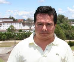 cesar collazos.jpg